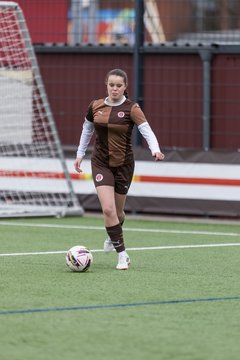 Bild 371 - wBJ FC St. Pauli - Walddoerfer SV : Ergebnis: 3:4